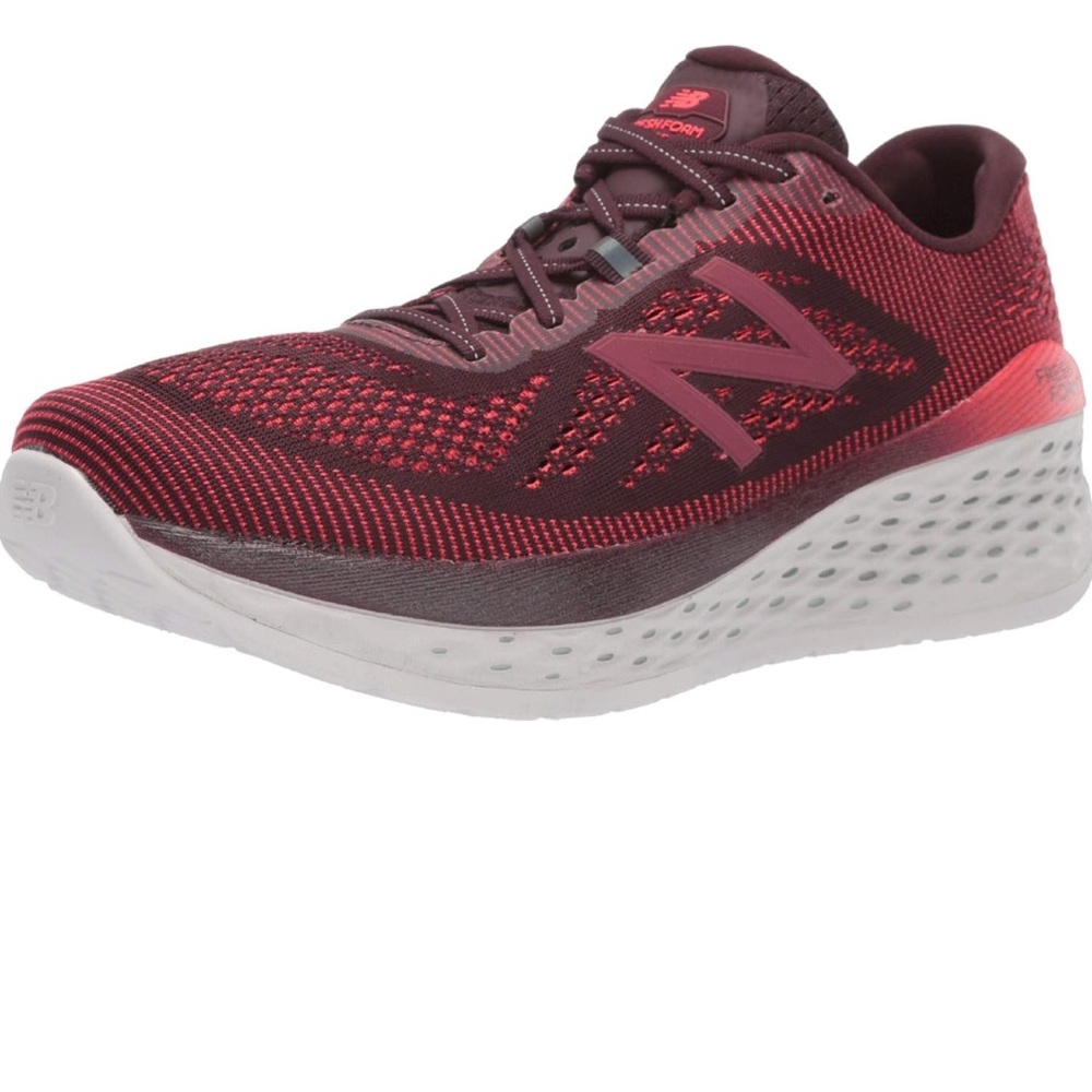 New in Box! New Balance Men's Fresh Foam More V1 Running Shoe Size 8.5E Red